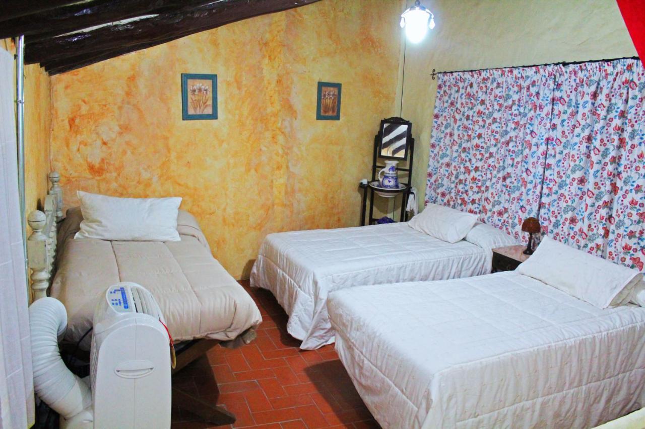 ブージャス Vivienda De Estilo Rustico Con Piscina La Granaヴィラ エクステリア 写真